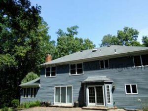 Roof18 cleaning service