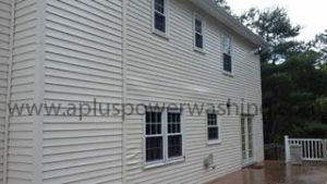 After_Photos.After_Photo.JPEG (1) clean house siding (back)