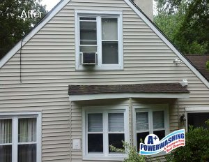 Power Washing Vinyl Siding Power Washing Vinyl Siding